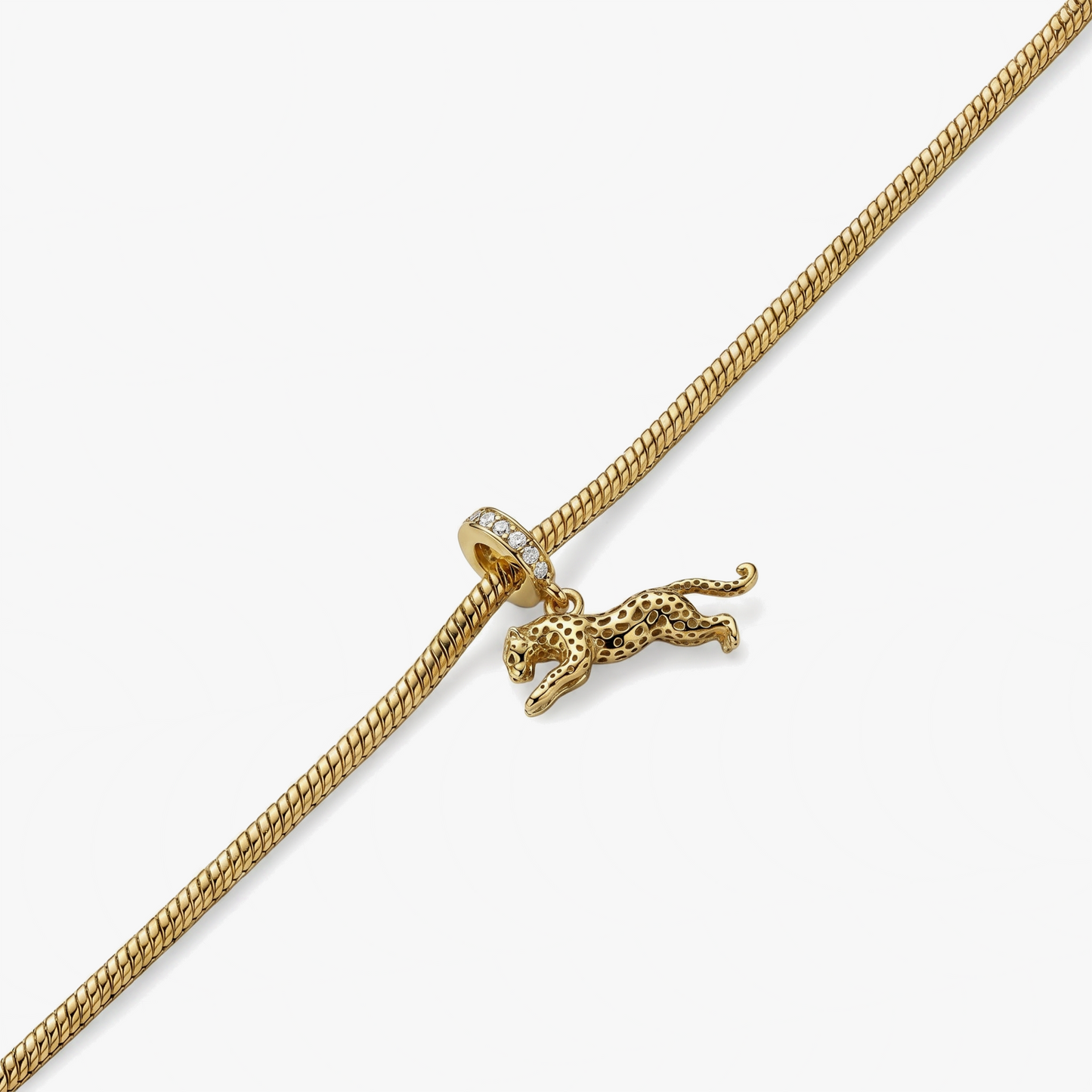 Léora Charm