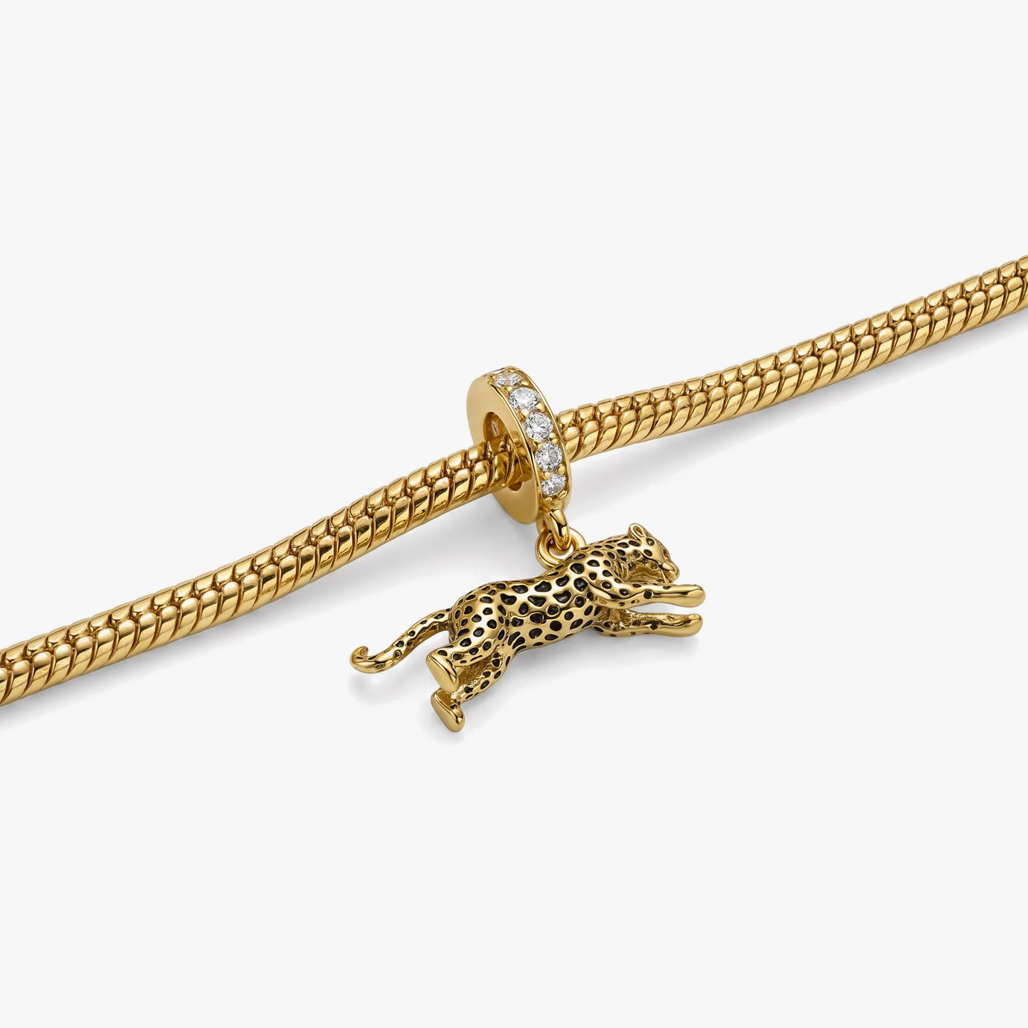 Léora Charm